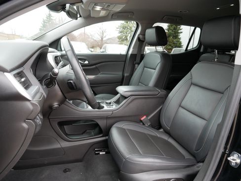 Used 2023 GMC Acadia SLT w/ Elevation Edition image 34