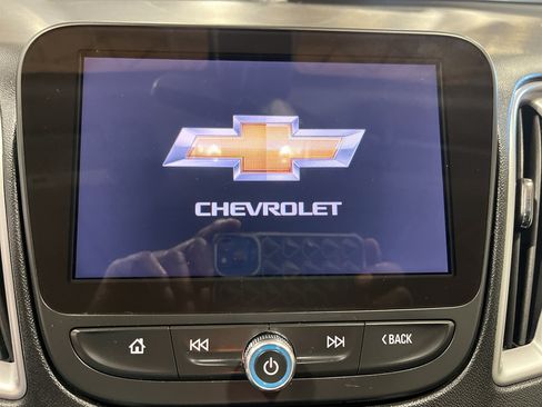 Used 2022 Chevrolet Malibu LT FWD image 27