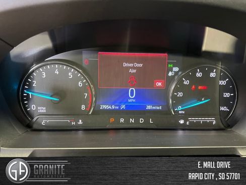 Used 2024 Ford Explorer XLT AWD/4WD image 11