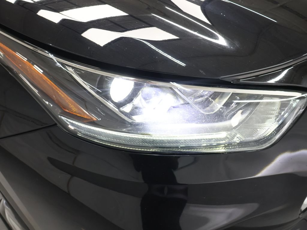 Used 2021 Toyota Highlander Platinum AWD/4WD image 29