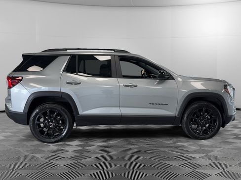 Used 2026 GMC Terrain Elevation w/ Elevation Premium Package AWD/4WD image 9