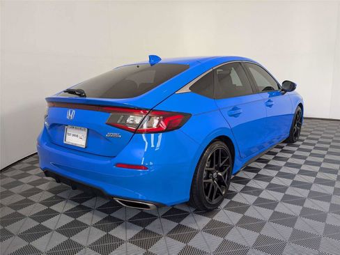 Used 2024 Honda Civic Sport Touring image 5
