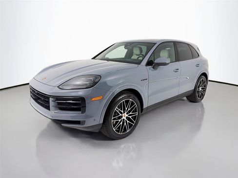 New 2026 Porsche Cayenne E-Hybrid image 1