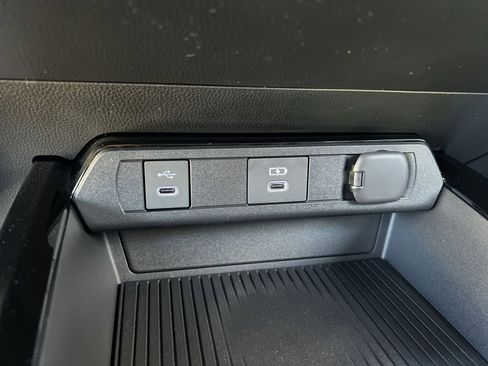 New 2026 Toyota Prius Plug-In Hybrid image 21