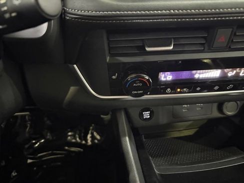Certified 2025 Nissan Rogue SV w/ SV Premium Package AWD/4WD image 20