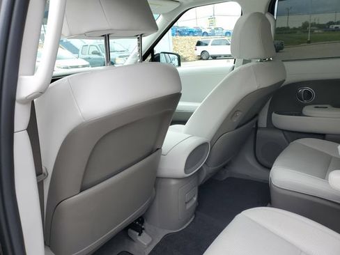 Used 2026 Hyundai Palisade SEL FWD image 12
