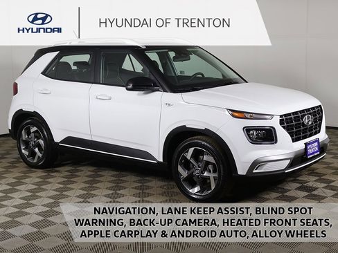 Certified 2025 Hyundai Venue Limited image 1
