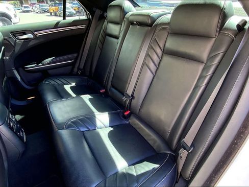 Used 2023 Chrysler 300 C RWD image 29