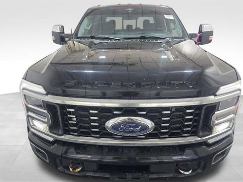 Used 2024 Ford F450 Limited w/ FX4 Off-Road Package AWD/4WD image 3