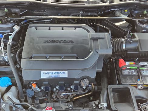 Used 2017 Honda Accord Touring image 20