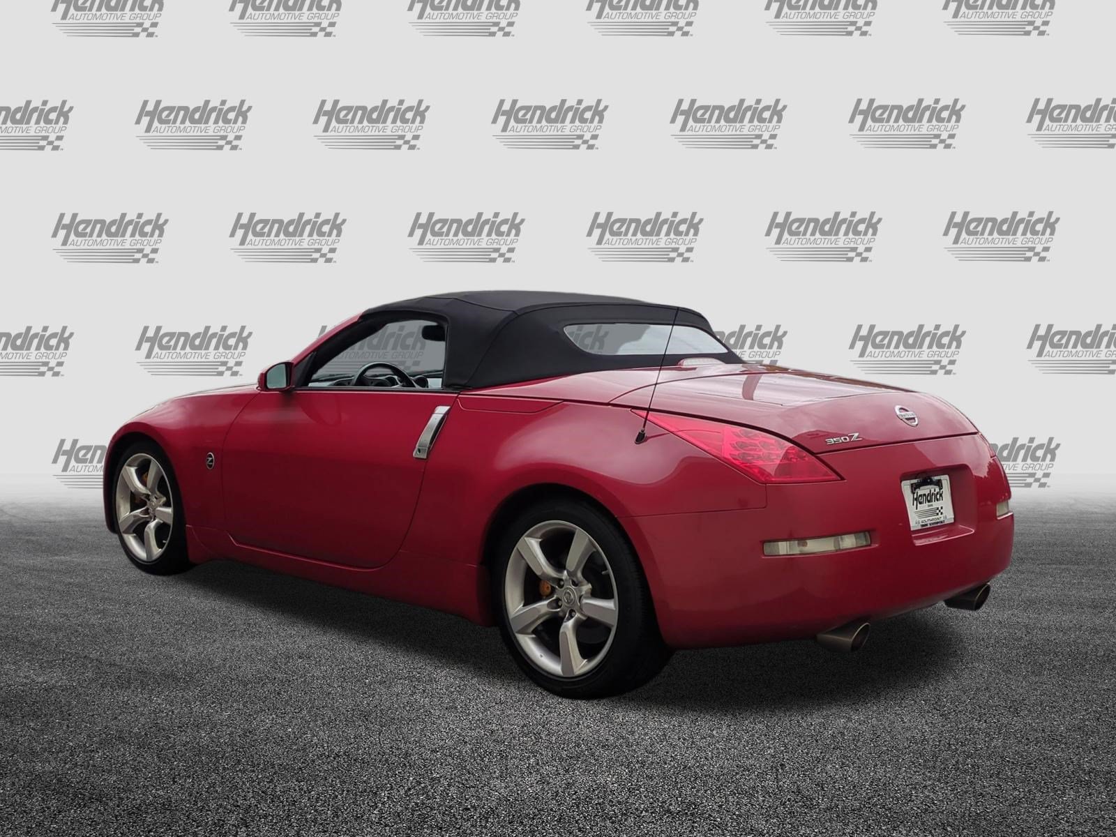 Used 2006 Nissan 350Z Grand Touring RWD image 8