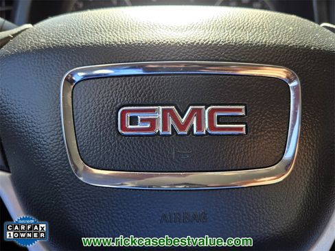 Used 2023 GMC Acadia SLT w/ Elevation Edition image 31