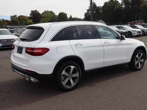 Used 2019 Mercedes-Benz GLC 300 4MATIC image 5
