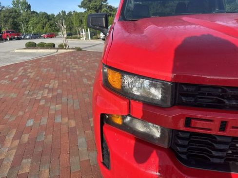 Used 2020 Chevrolet Silverado 1500 Custom w/ Custom Value Package AWD/4WD image 20