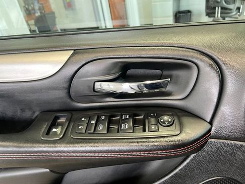 Used 2019 Dodge Grand Caravan GT FWD image 16