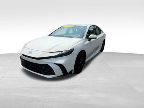 Used 2026 Toyota Camry SE w/ Convenience Package FWD image 10