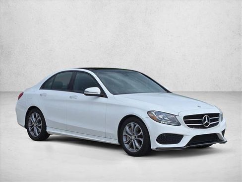 Used 2018 Mercedes-Benz C 300 Sedan image 3