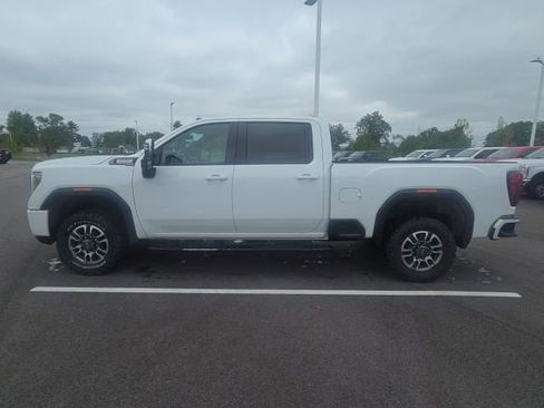 Used 2023 GMC Sierra 2500 AT4 w/ AT4 Preferred Package AWD/4WD image 15