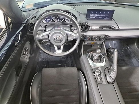 Used 2024 MAZDA MX-5 Miata RF Club w/ Weather Package image 16