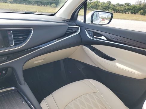 Used 2023 Buick Enclave Avenir w/ Avenir Technology Package image 11