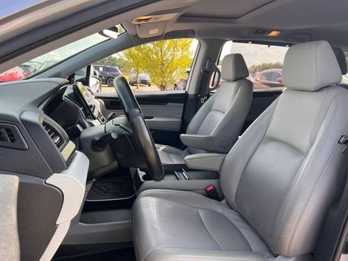Used 2019 Honda Odyssey EX-L image 12