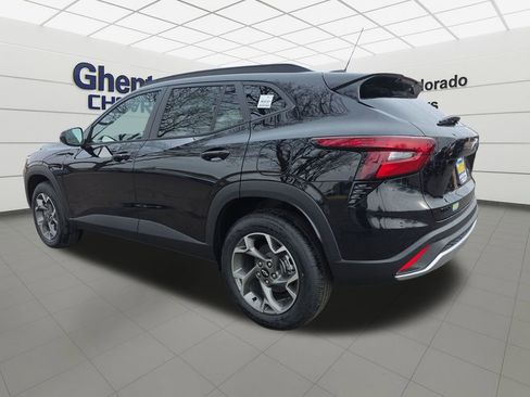 New 2026 Chevrolet Trax LT w/ Driver Confidence Package image 3