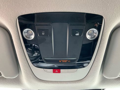 Used 2025 Kia Seltos S image 16