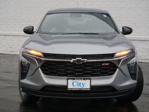 New 2026 Chevrolet Trax RS FWD image 5