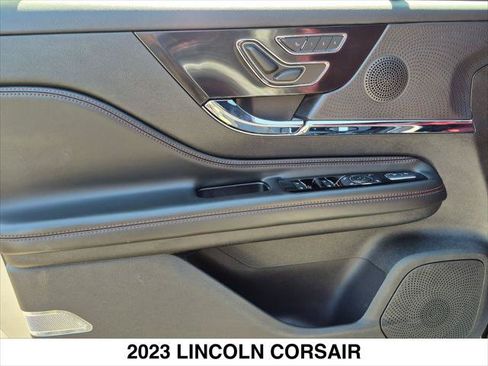 Used 2023 Lincoln Corsair Reserve w/ Equipment Group 201A FWD image 10