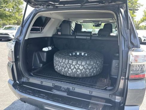 Used 2020 Toyota 4Runner Venture w/ Moonroof Package AWD/4WD image 14