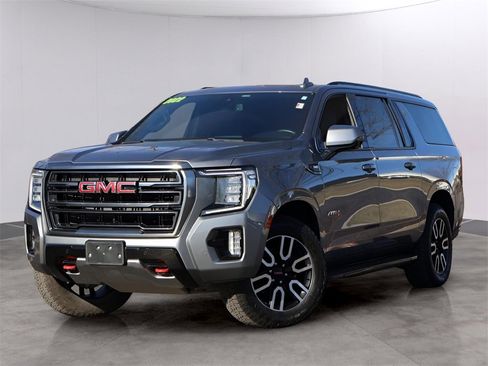 Used 2022 GMC Yukon XL AT4 image 1