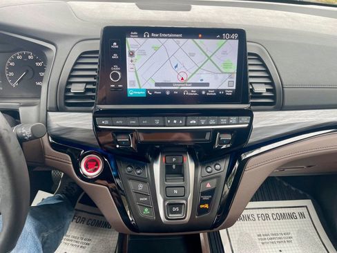 Used 2025 Honda Odyssey Elite image 16