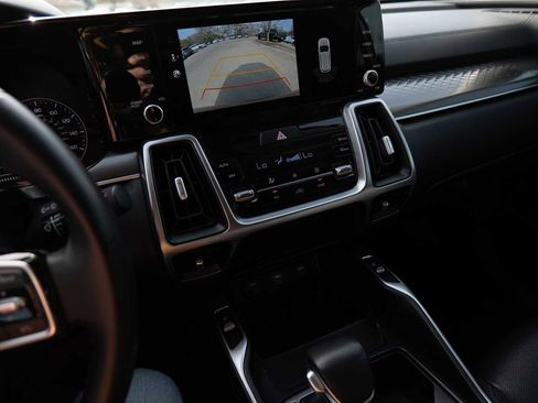Certified 2022 Kia Sorento S image 16