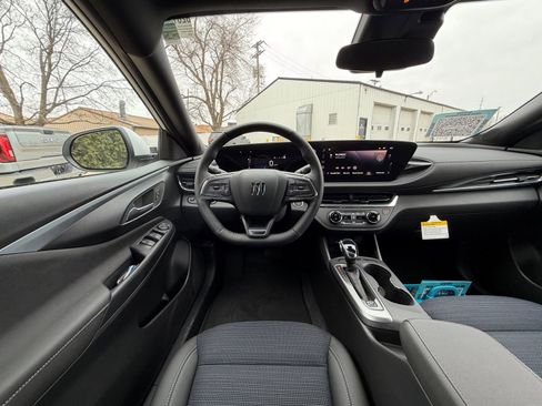 New 2026 Buick Envista Preferred w/ Convenience I Package image 2