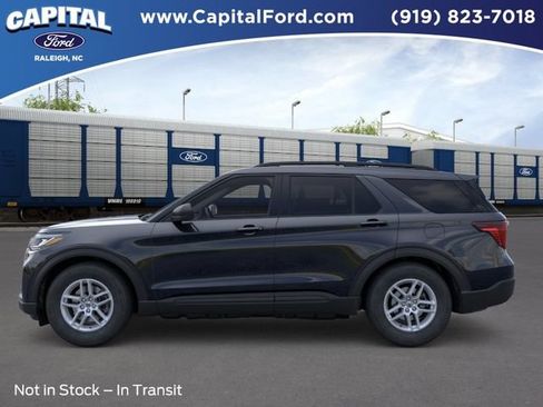 New 2026 Ford Explorer Active RWD image 3