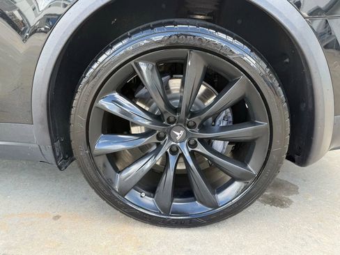 Used 2016 Tesla Model X 75D image 15