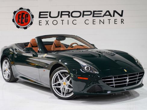 Used 2016 Ferrari California T RWD image 1