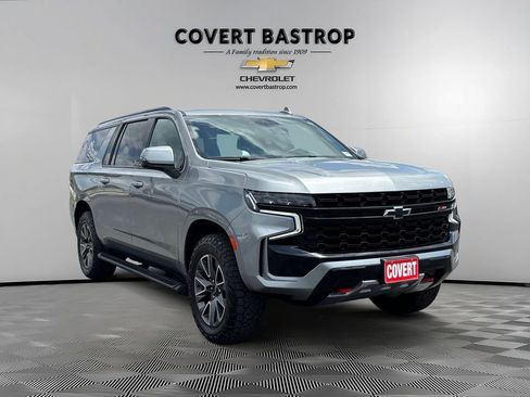 Used 2023 Chevrolet Suburban Z71 w/ Luxury Package AWD/4WD image 6