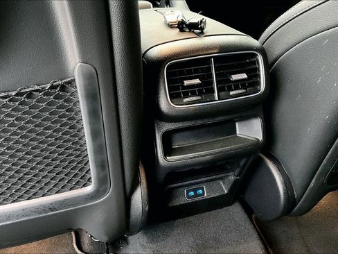 Used 2024 Mercedes-Benz GLE 350 4MATIC image 32