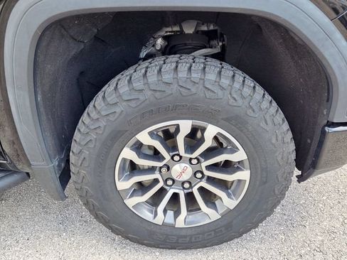 Used 2020 GMC Sierra 1500 AT4 w/ AT4 Premium Package AWD/4WD image 9