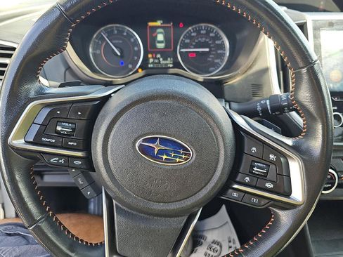 Used 2023 Subaru Crosstrek 2.5i Limited image 2