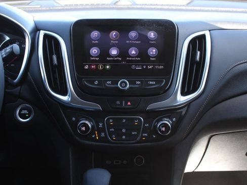 Used 2024 Chevrolet Equinox Premier AWD/4WD image 13