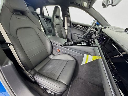New 2025 Porsche Panamera image 30