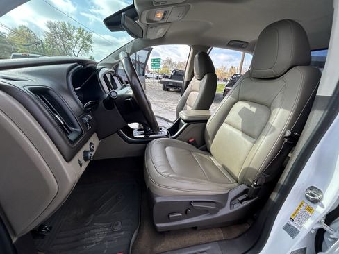 Used 2016 GMC Canyon SLT w/ Driver Alert Package image 17