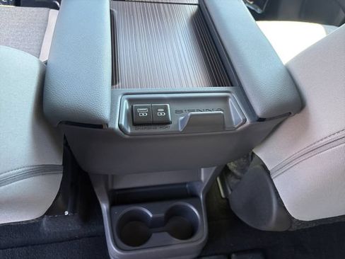 Used 2024 Toyota Sienna LE w/ LE Plus Package FWD image 28