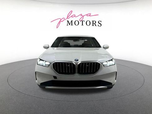 Used 2026 BMW 530i xDrive w/ Premium Package AWD/4WD image 3