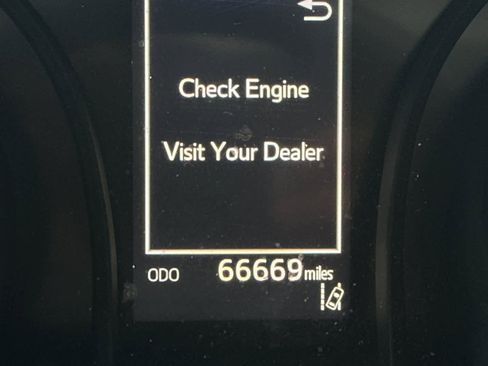 Used 2019 Toyota Camry SE image 21