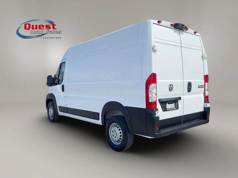 Used 2025 RAM ProMaster 2500 w/ Convenience Group FWD image 5