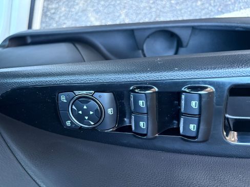 Used 2013 Ford Fusion SE image 14