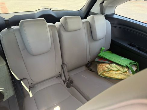 Used 2018 Honda Odyssey EX-L image 16